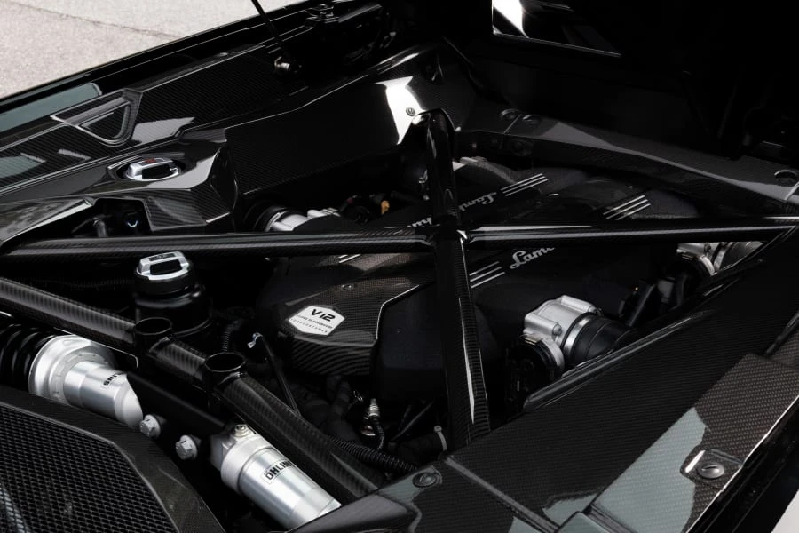 2015 Lamborghini Aventador LP700-4 - Image 6 of 31