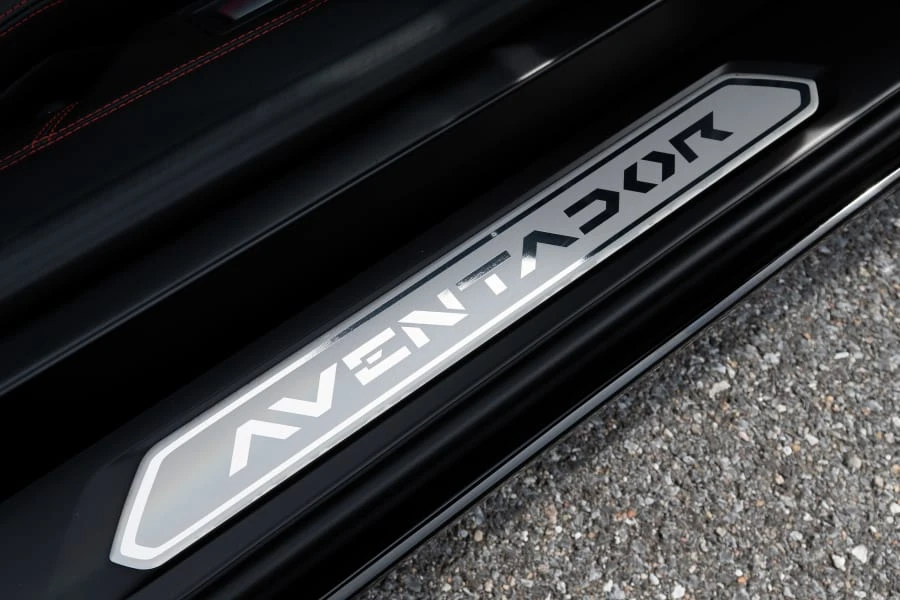 2015 Lamborghini Aventador LP700-4 - Image 15 of 31