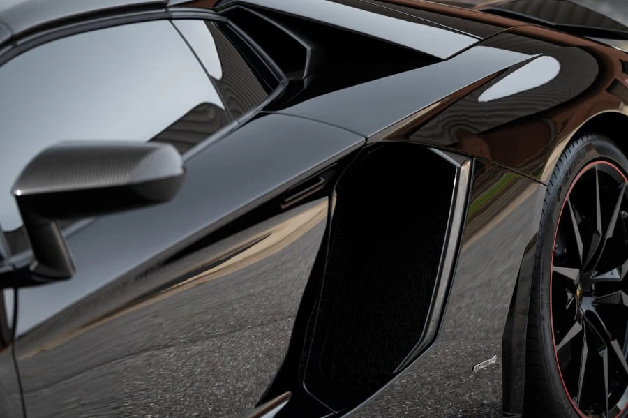 2015 Lamborghini Aventador LP700-4 - Image 16 of 31