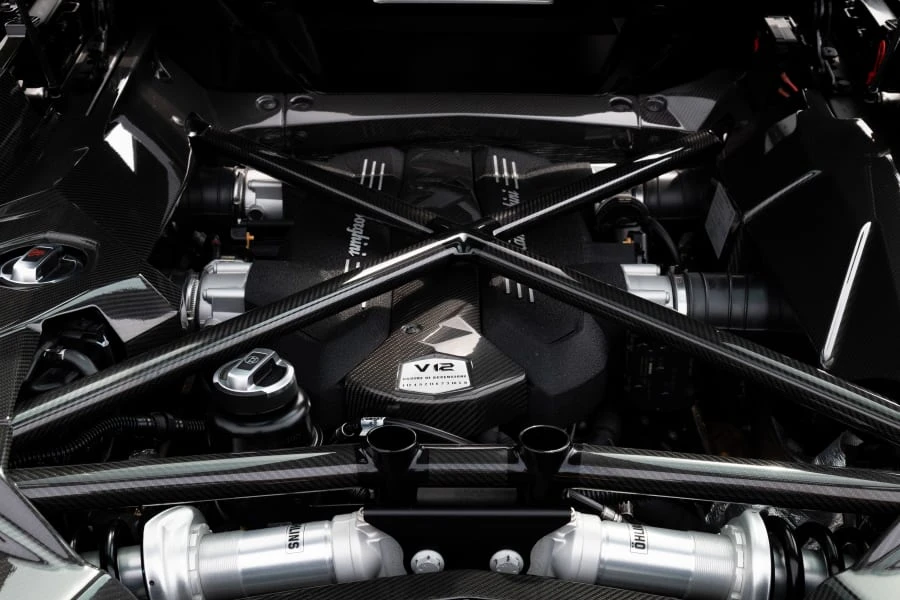 2015 Lamborghini Aventador LP700-4 - Image 23 of 31