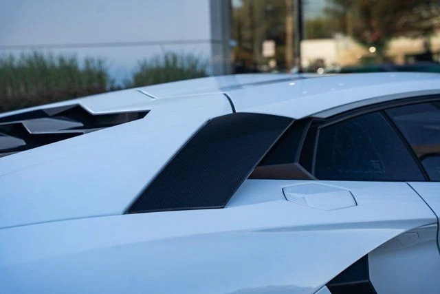 2015 Lamborghini Aventador LP700-4 - Image 16 of 21