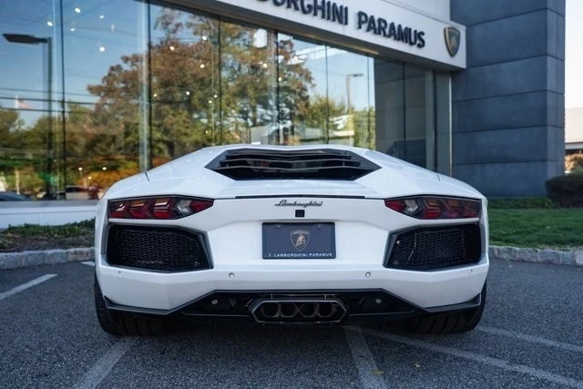 2015 Lamborghini Aventador LP700-4 - Image 12 of 12
