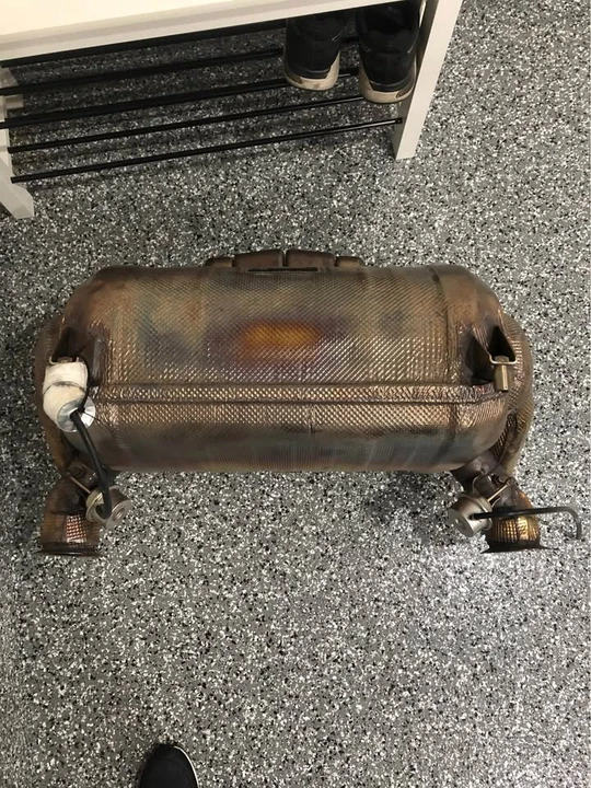 2015 Parts & Memorabilia Mechanical Components - Image 4 of 10
