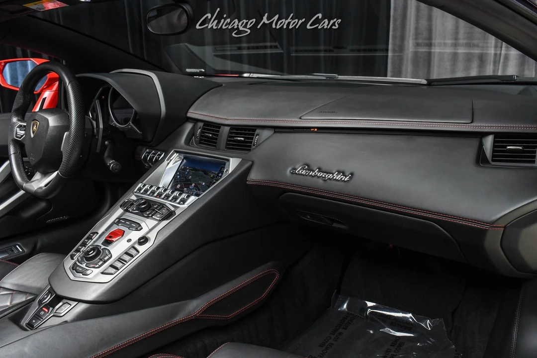 2015 Lamborghini Aventador LP700-4 Roadster - Image 18 of 31