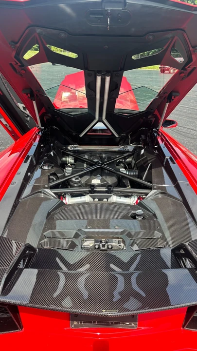 2015 Lamborghini Aventador LP700-4 Roadster - Image 17 of 31
