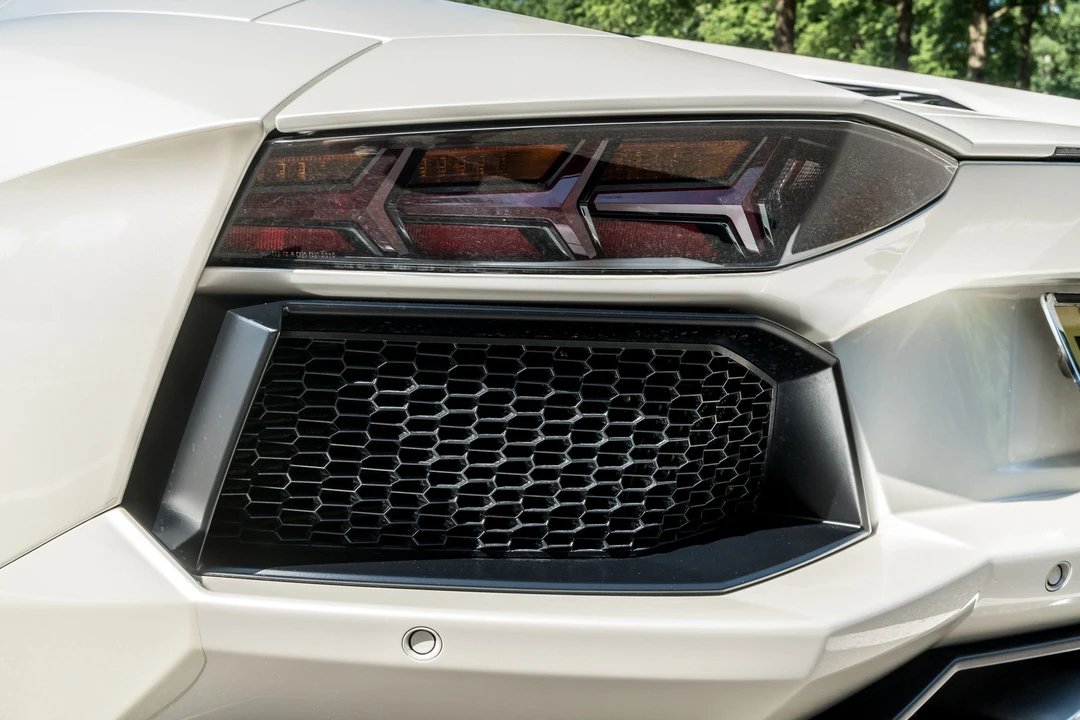 2015 Lamborghini Aventador LP700-4 - Image 27 of 31