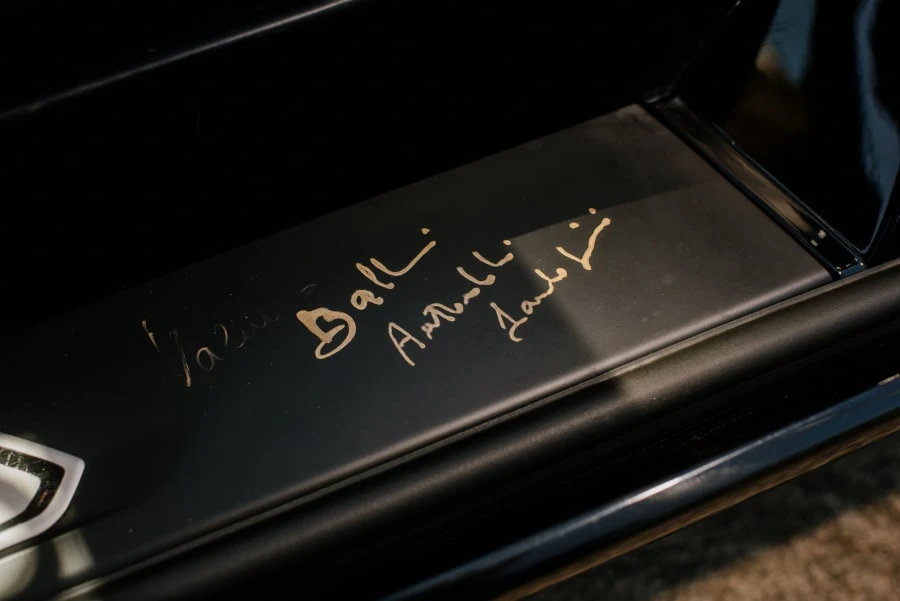 2015 Lamborghini Aventador LP700-4 - Image 9 of 12