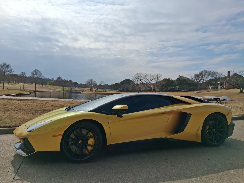 2015 Lamborghini Aventador LP700-4 - Image 4 of 21