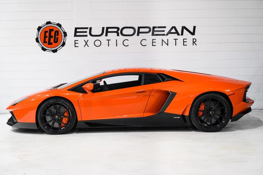 2015 Lamborghini Aventador LP700-4 - Image 7 of 21