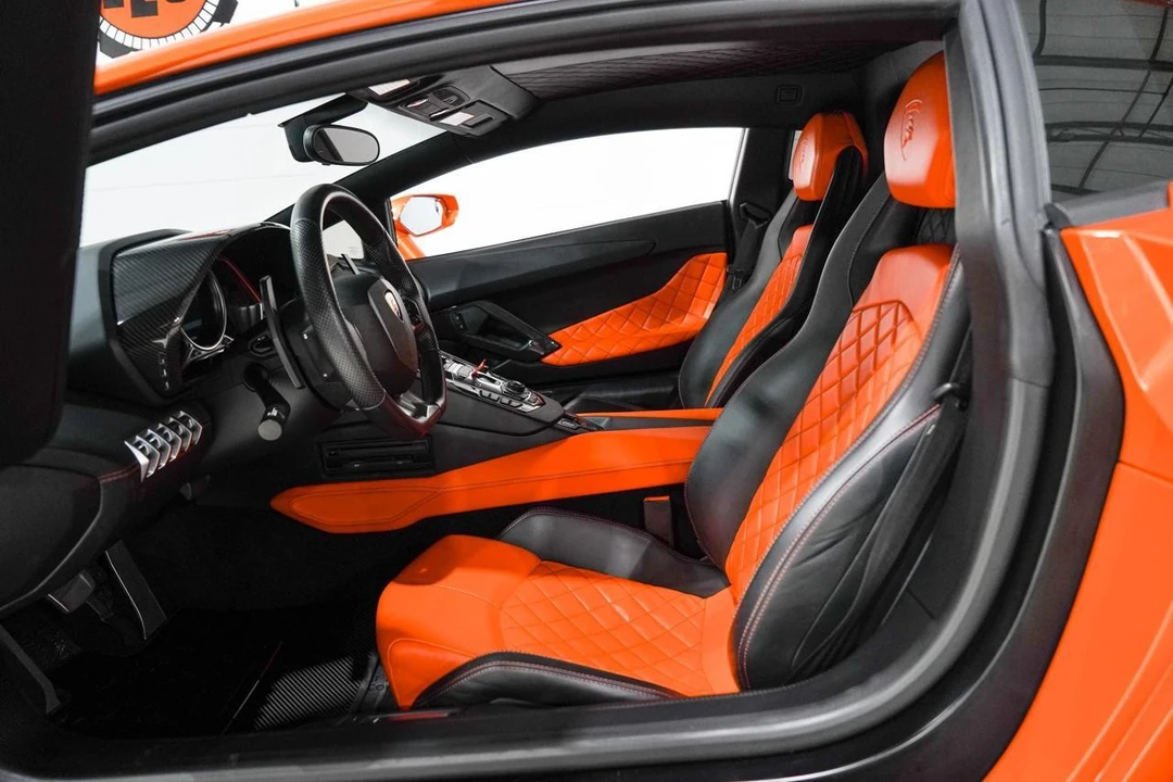 2015 Lamborghini Aventador LP700-4 - Image 8 of 21