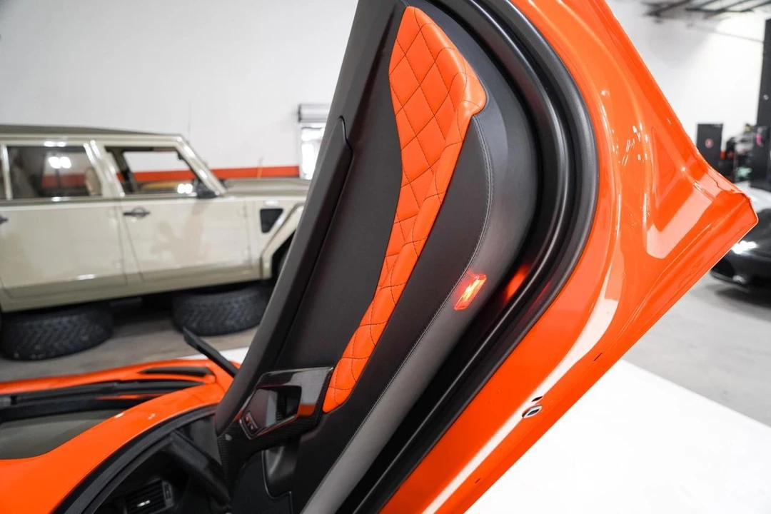 2015 Lamborghini Aventador LP700-4 - Image 19 of 21