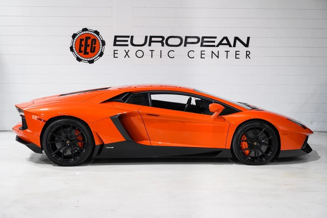 2015 Lamborghini Aventador LP700-4 - Image 6 of 21