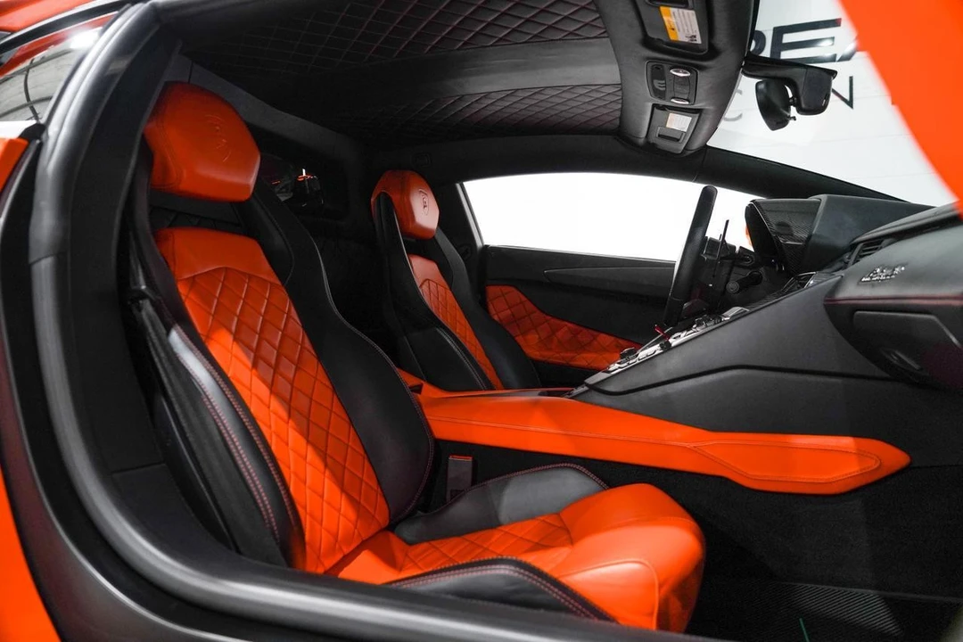 2015 Lamborghini Aventador LP700-4 - Image 15 of 21