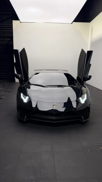 2015 Lamborghini Aventador LP700-4 - Image 20 of 28