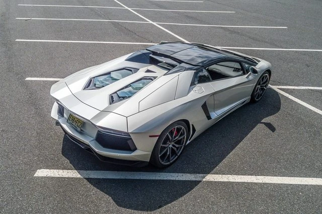 2015 Lamborghini Aventador LP700-4 - Image 10 of 31