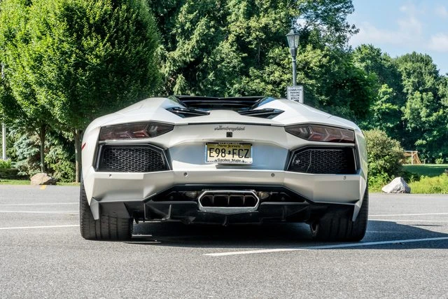 2015 Lamborghini Aventador LP700-4 - Image 7 of 31