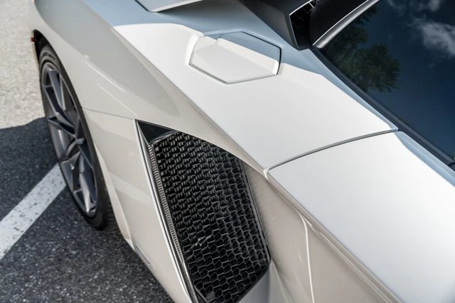 2015 Lamborghini Aventador LP700-4 - Image 26 of 31
