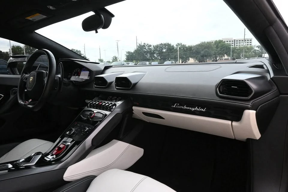 2015 Lamborghini Huracan LP610-4 - Image 12 of 20