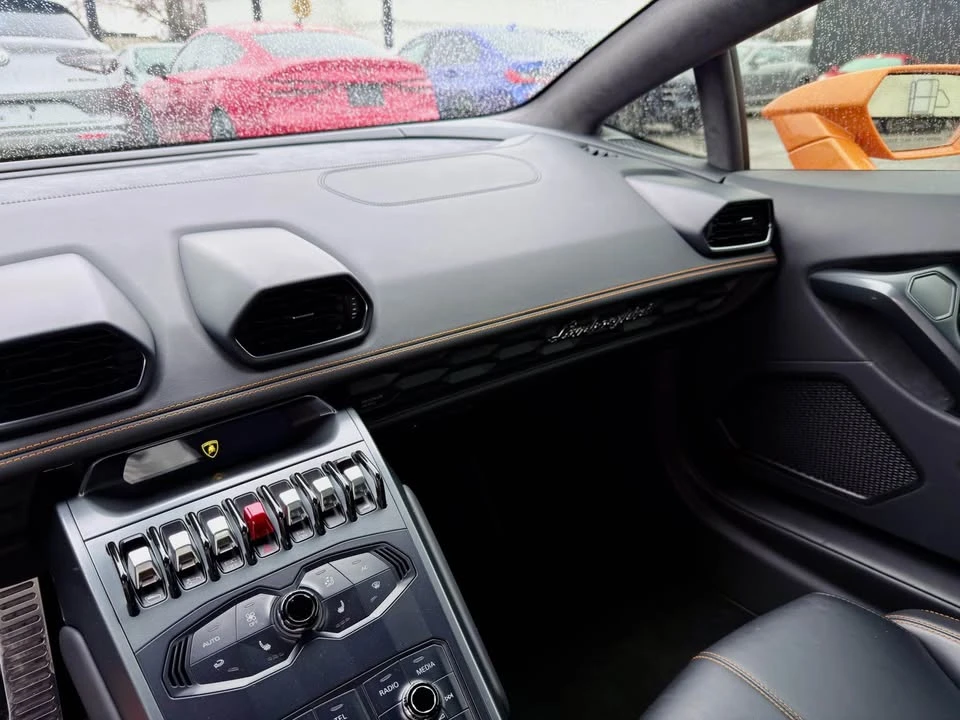 2015 Lamborghini Huracan LP610-4 - Image 8 of 10