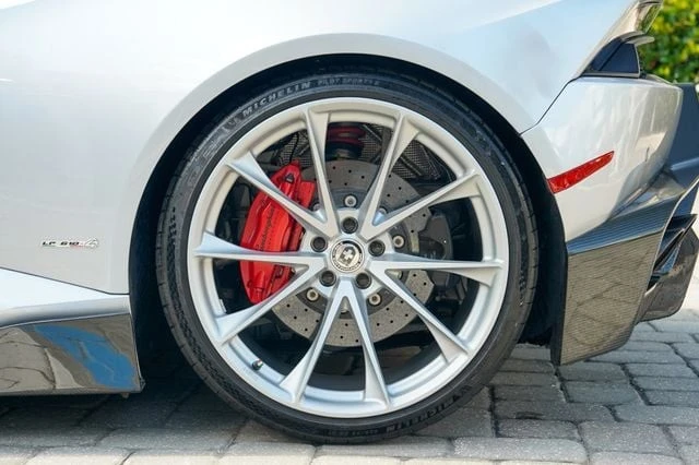 2015 Lamborghini Huracan LP610-4 - Image 17 of 31