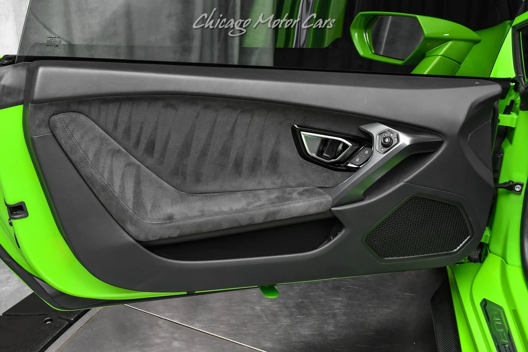 2015 Lamborghini Huracan - Image 21 of 31