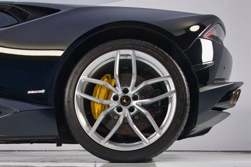 2015 Lamborghini Huracan LP610-4 - Image 7 of 21