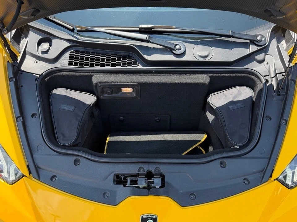 2015 Lamborghini Huracan LP610-4 - Image 6 of 31