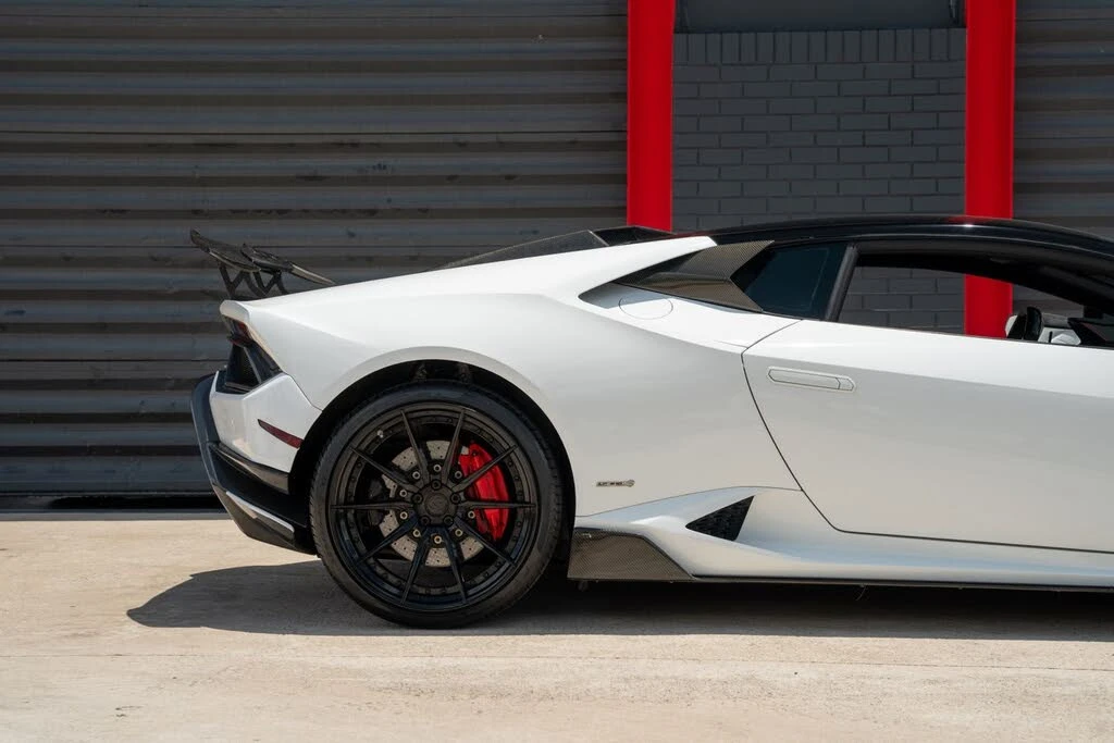 2015 Lamborghini Huracan LP610-4 - Image 11 of 31