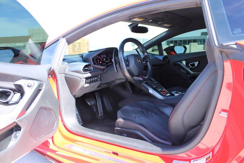 2015 Lamborghini Huracan LP610-4 - Image 12 of 31