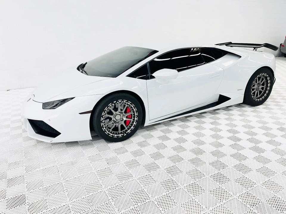 2015 Lamborghini Huracan LP610-4 - Image 4 of 31