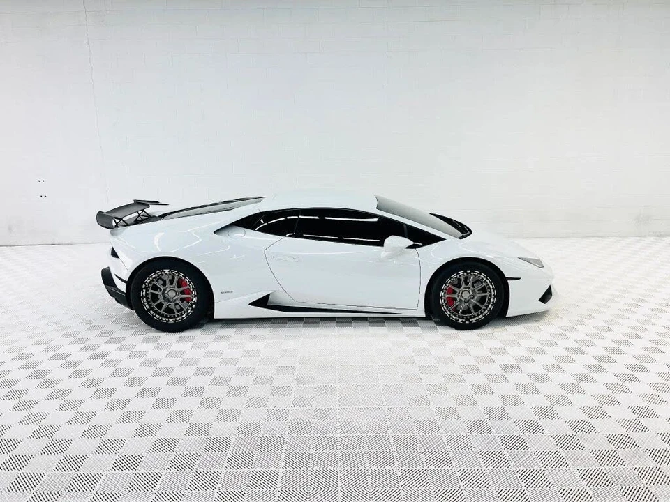 2015 Lamborghini Huracan LP610-4 - Image 10 of 31