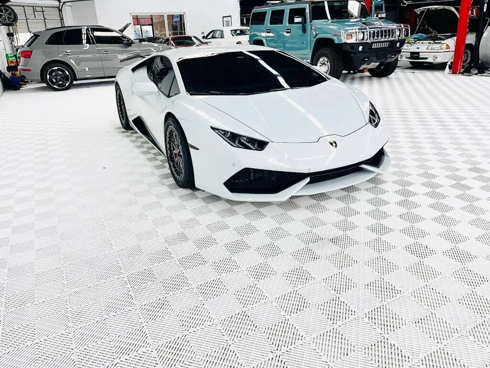 2015 Lamborghini Huracan LP610-4 - Image 3 of 31