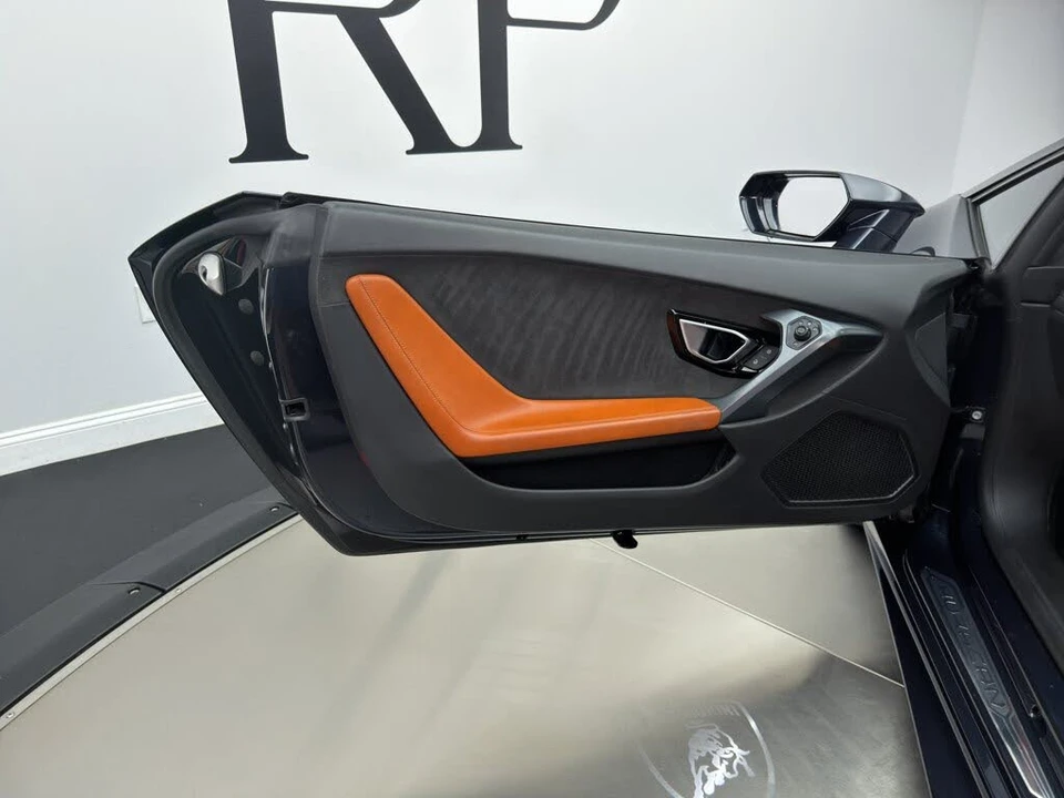 2015 Lamborghini Huracan LP610-4 - Image 14 of 23