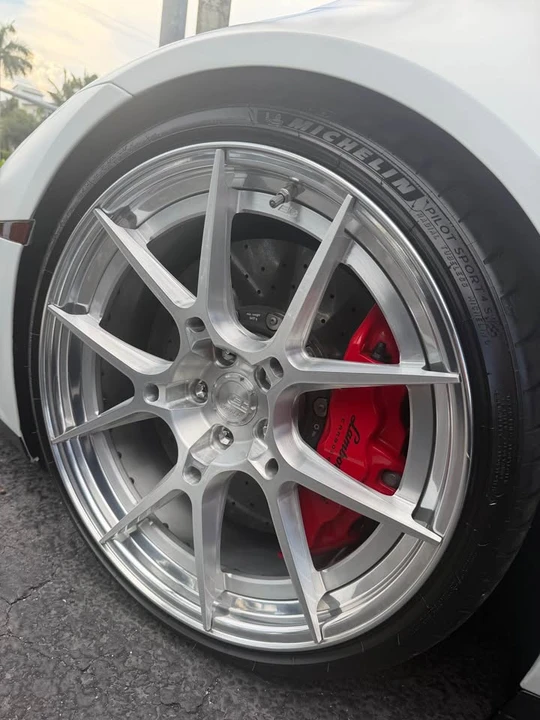 2015 Lamborghini Huracan LP610-4 - Image 7 of 12