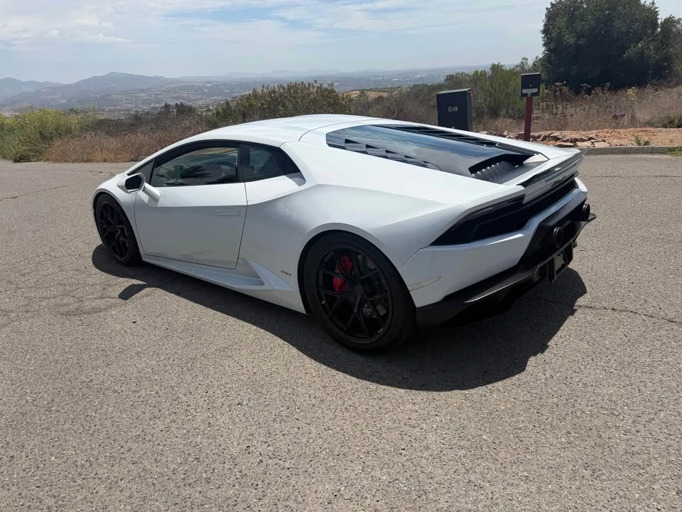 2015 Lamborghini Huracan LP610-4 - Image 6 of 11