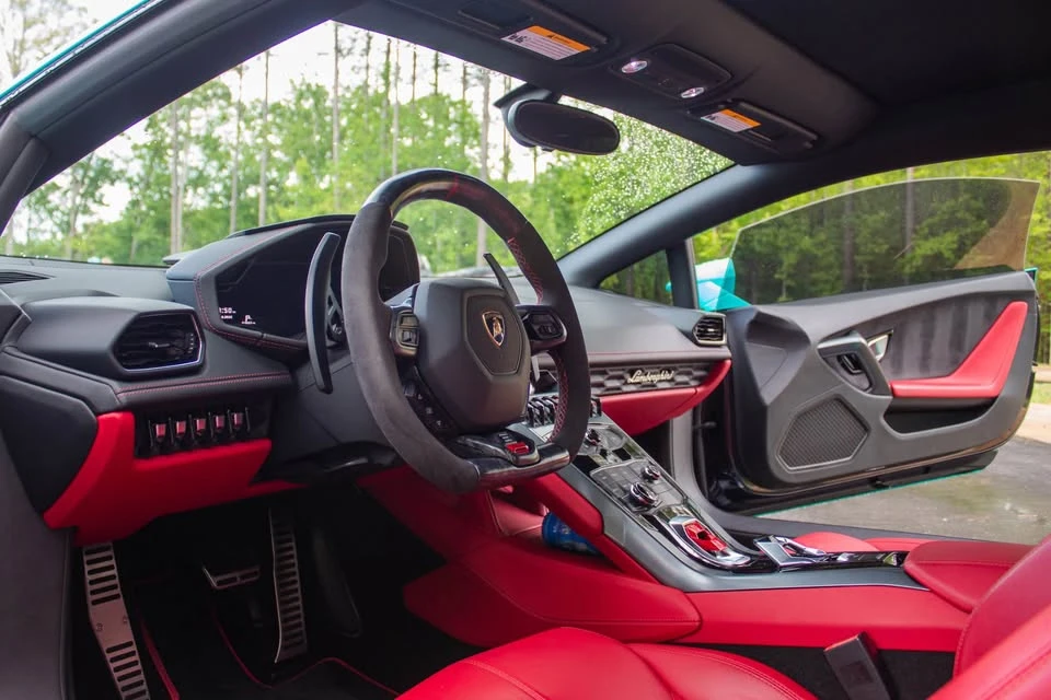 2015 Lamborghini Huracan LP610-4 - Image 3 of 11