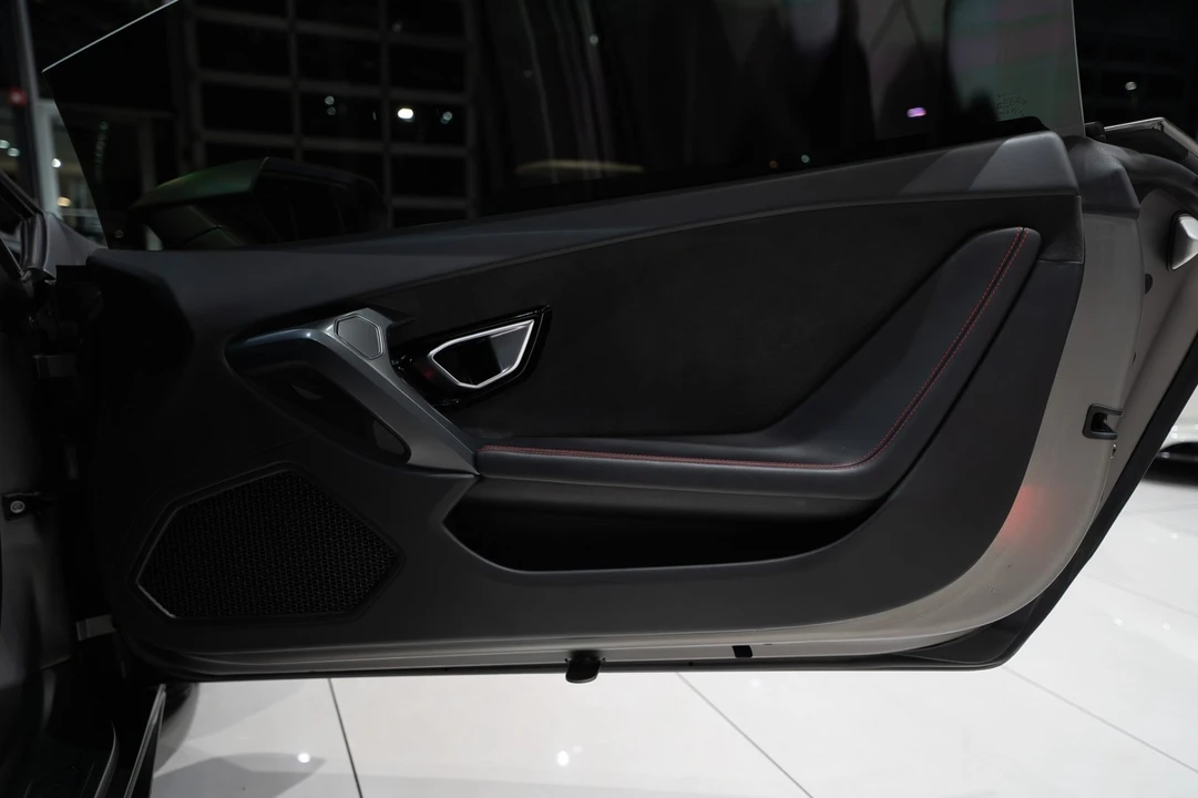 2015 Lamborghini Huracan LP610-4 - Image 21 of 31