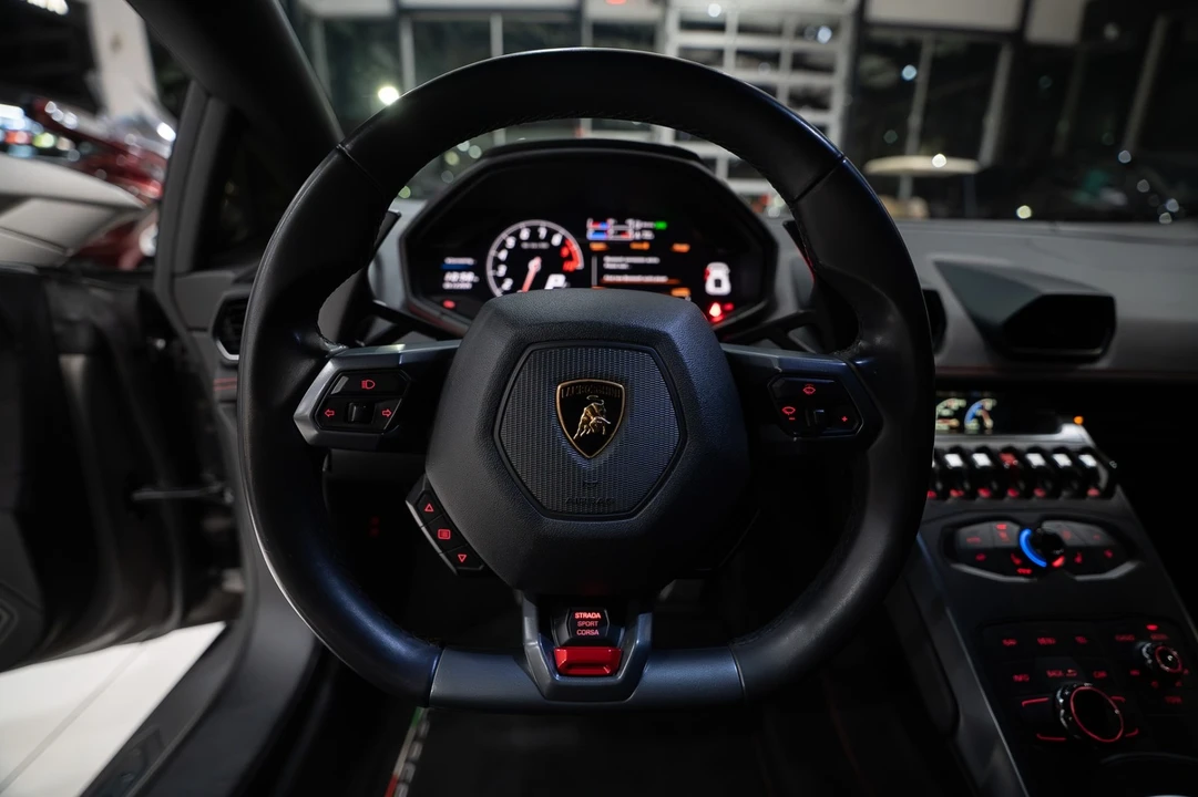 2015 Lamborghini Huracan LP610-4 - Image 13 of 31