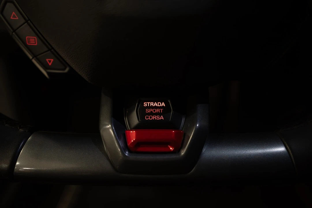 2015 Lamborghini Huracan LP610-4 - Image 14 of 31