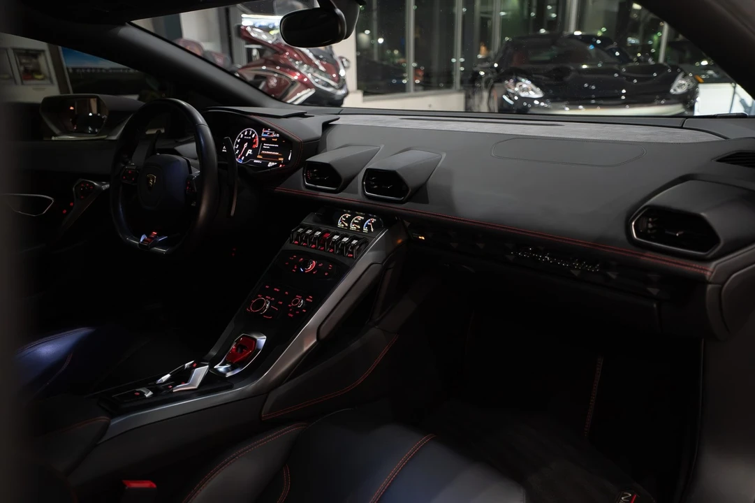 2015 Lamborghini Huracan LP610-4 - Image 26 of 31