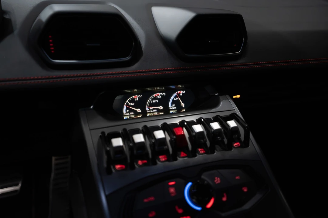 2015 Lamborghini Huracan LP610-4 - Image 16 of 31