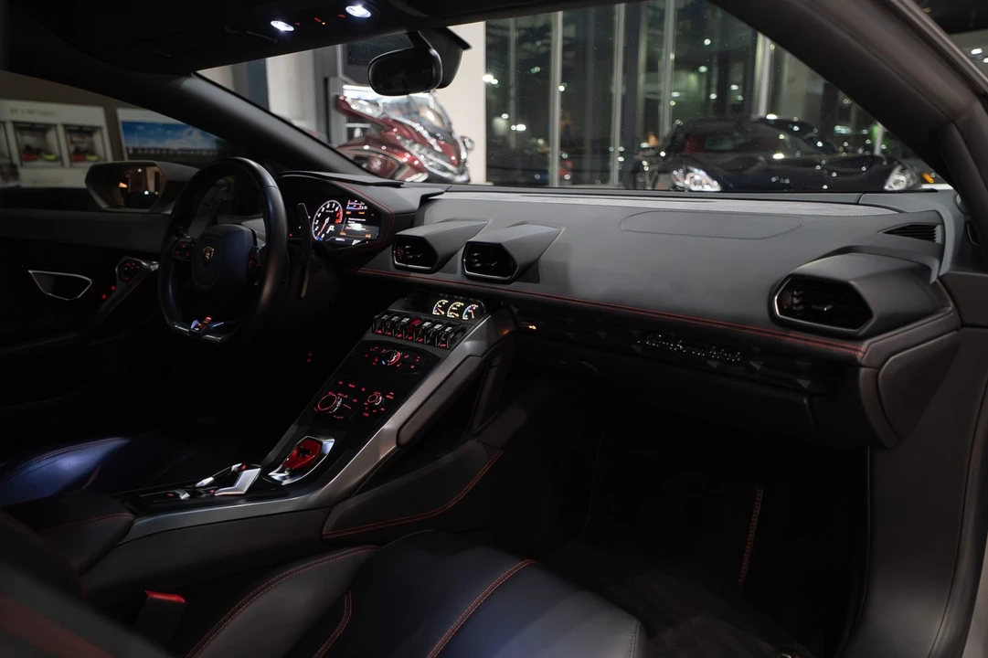 2015 Lamborghini Huracan LP610-4 - Image 27 of 31