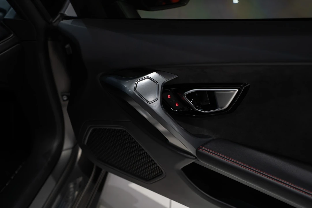 2015 Lamborghini Huracan LP610-4 - Image 22 of 31