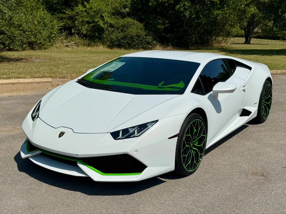 2015 Lamborghini Huracan LP610-4 - Image 2 of 21