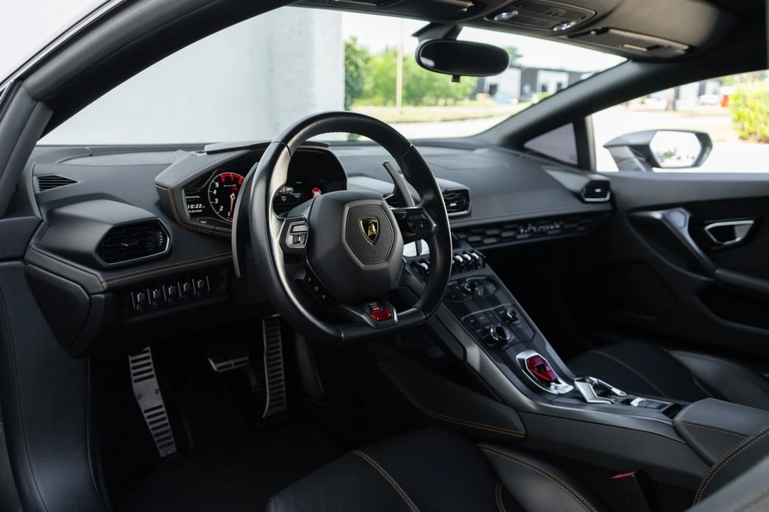 2015 Lamborghini Huracan LP610-4 - Image 5 of 31