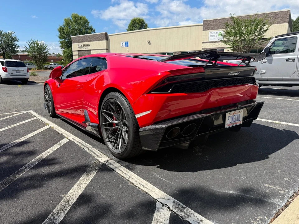 2015 Lamborghini Huracan LP610-4 - Image 2 of 30