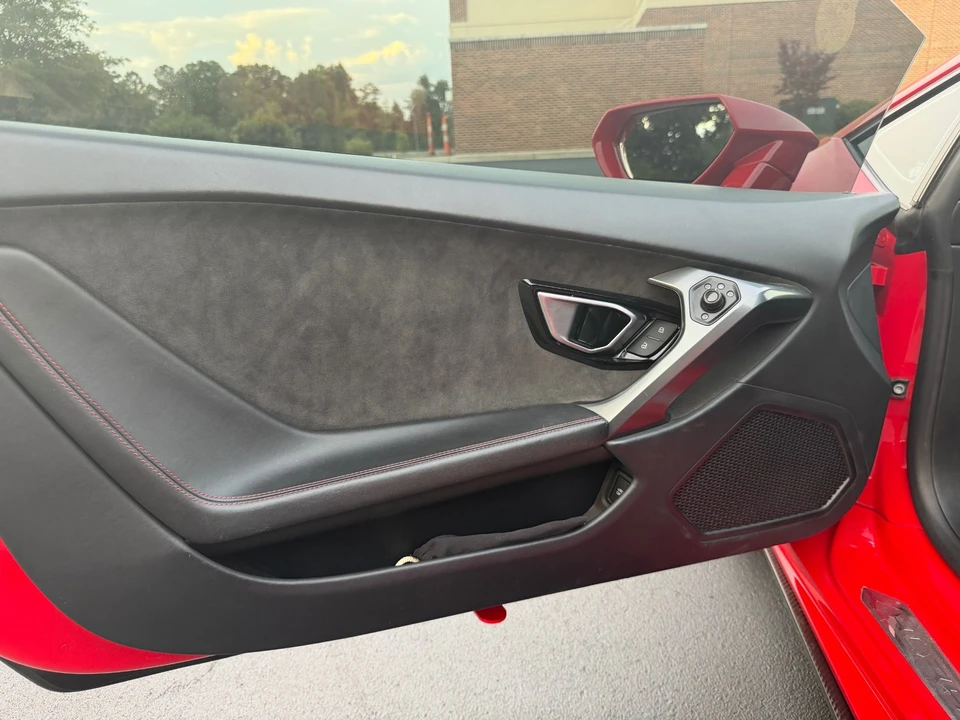 2015 Lamborghini Huracan LP610-4 - Image 21 of 30