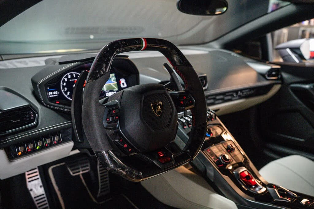 2015 Lamborghini Huracan LP610-4 - Image 6 of 21