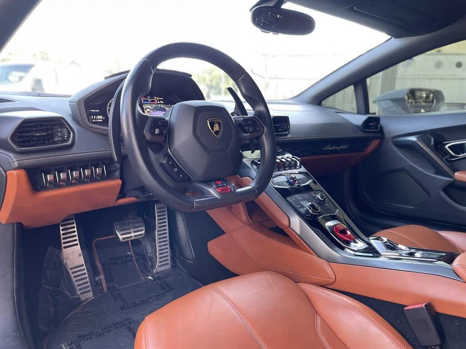 2015 Lamborghini Huracan LP610-4 - Image 12 of 31