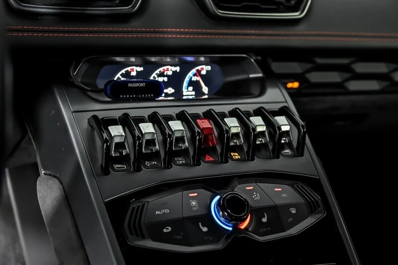 2015 Lamborghini Huracan LP610-4 - Image 27 of 31